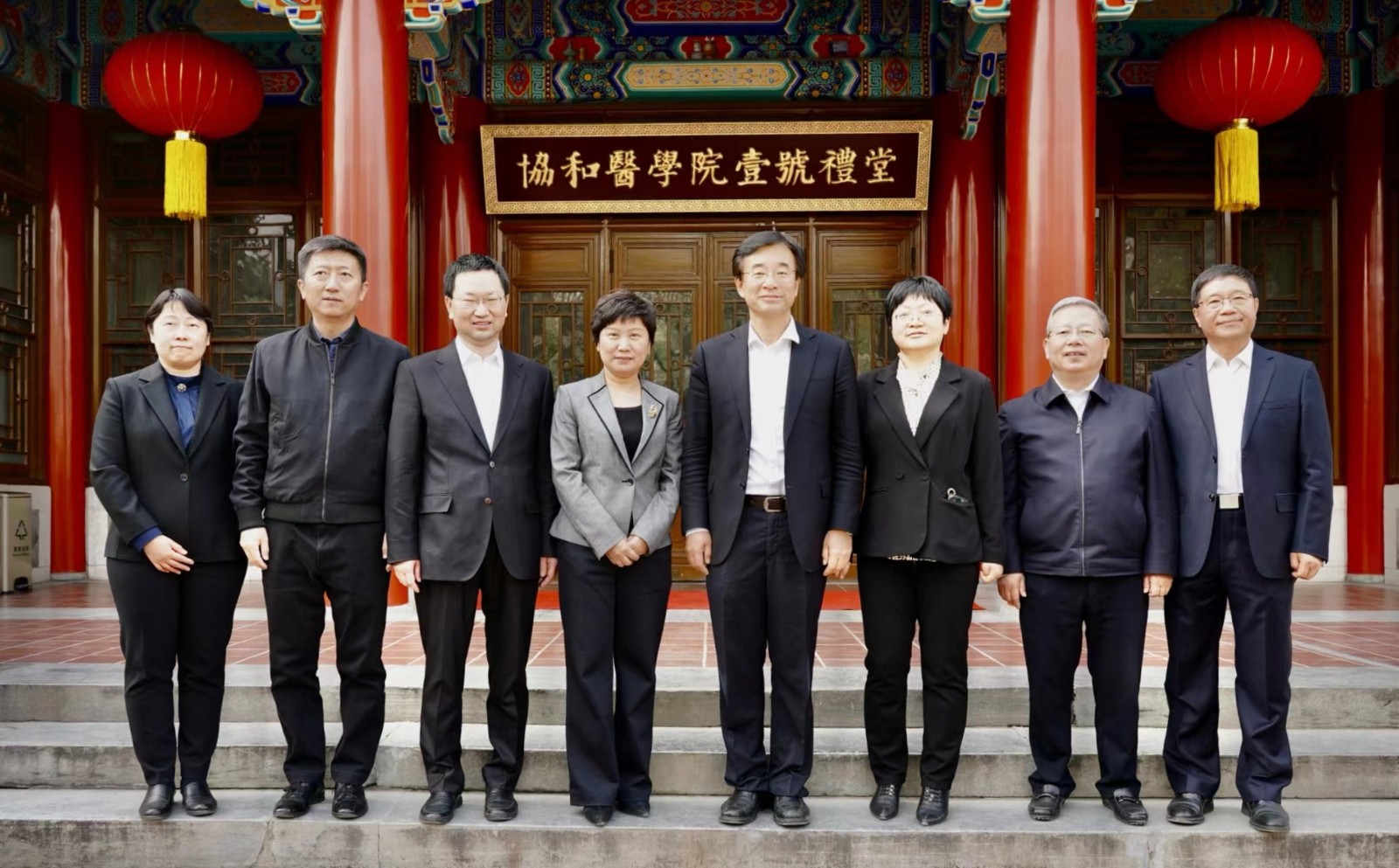 張玲副市長一行來訪院校.jpg