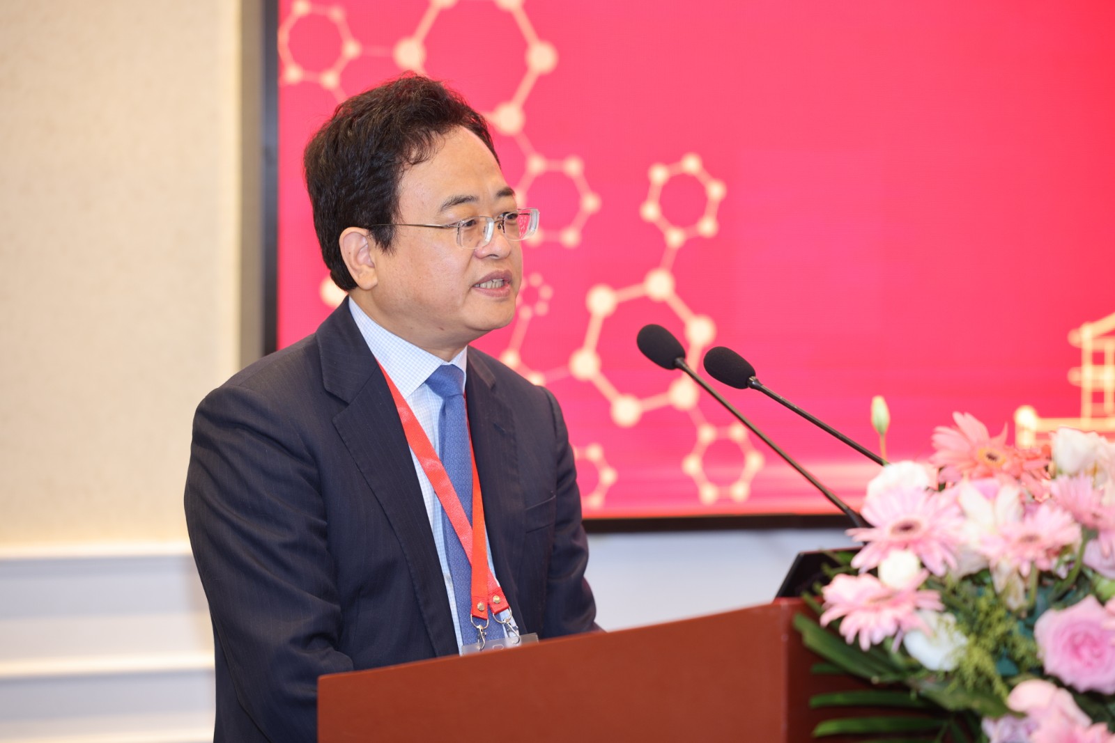 王健偉副院校長.jpg
