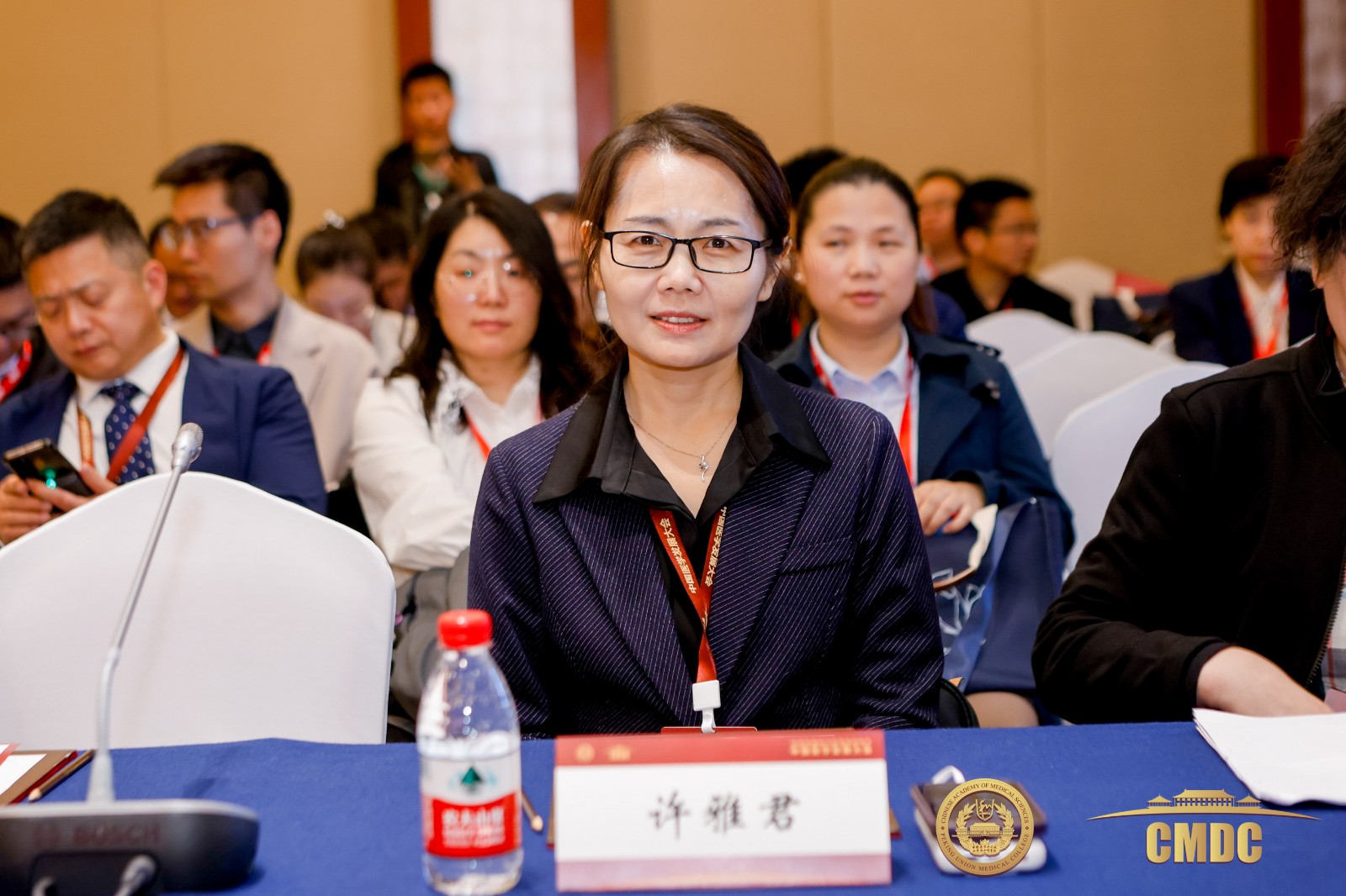 許雅君.jpg